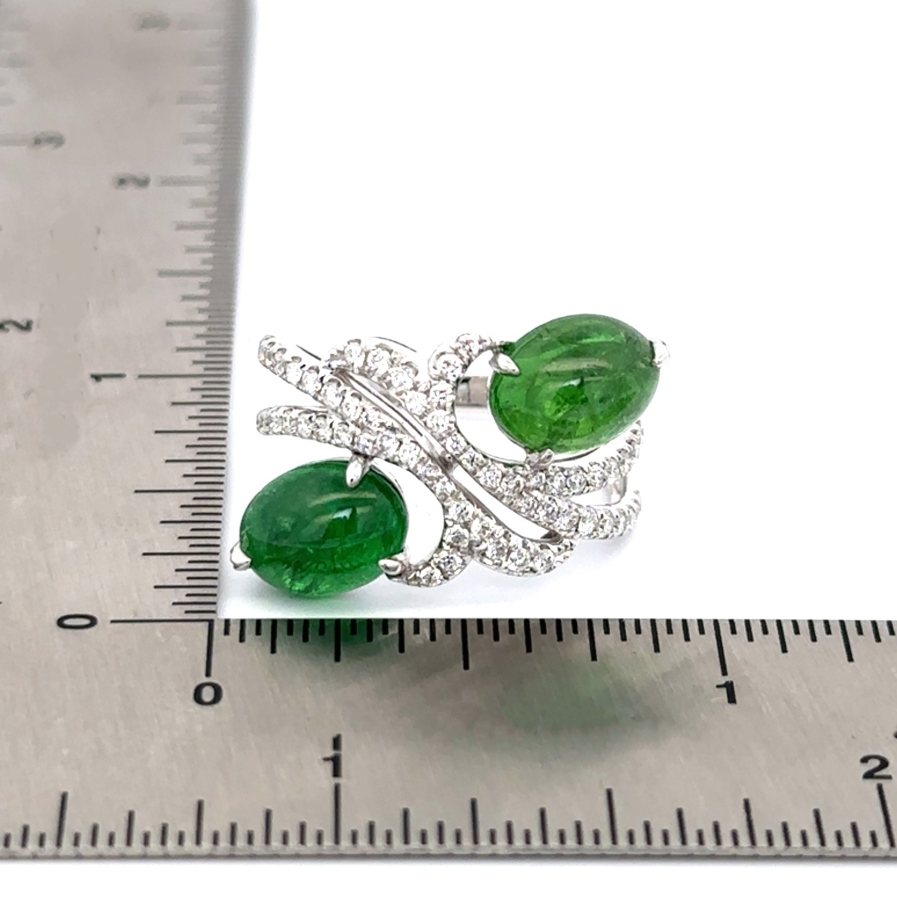 5 Carats Cabochon Tsavorite Diamond White Gold Ring
