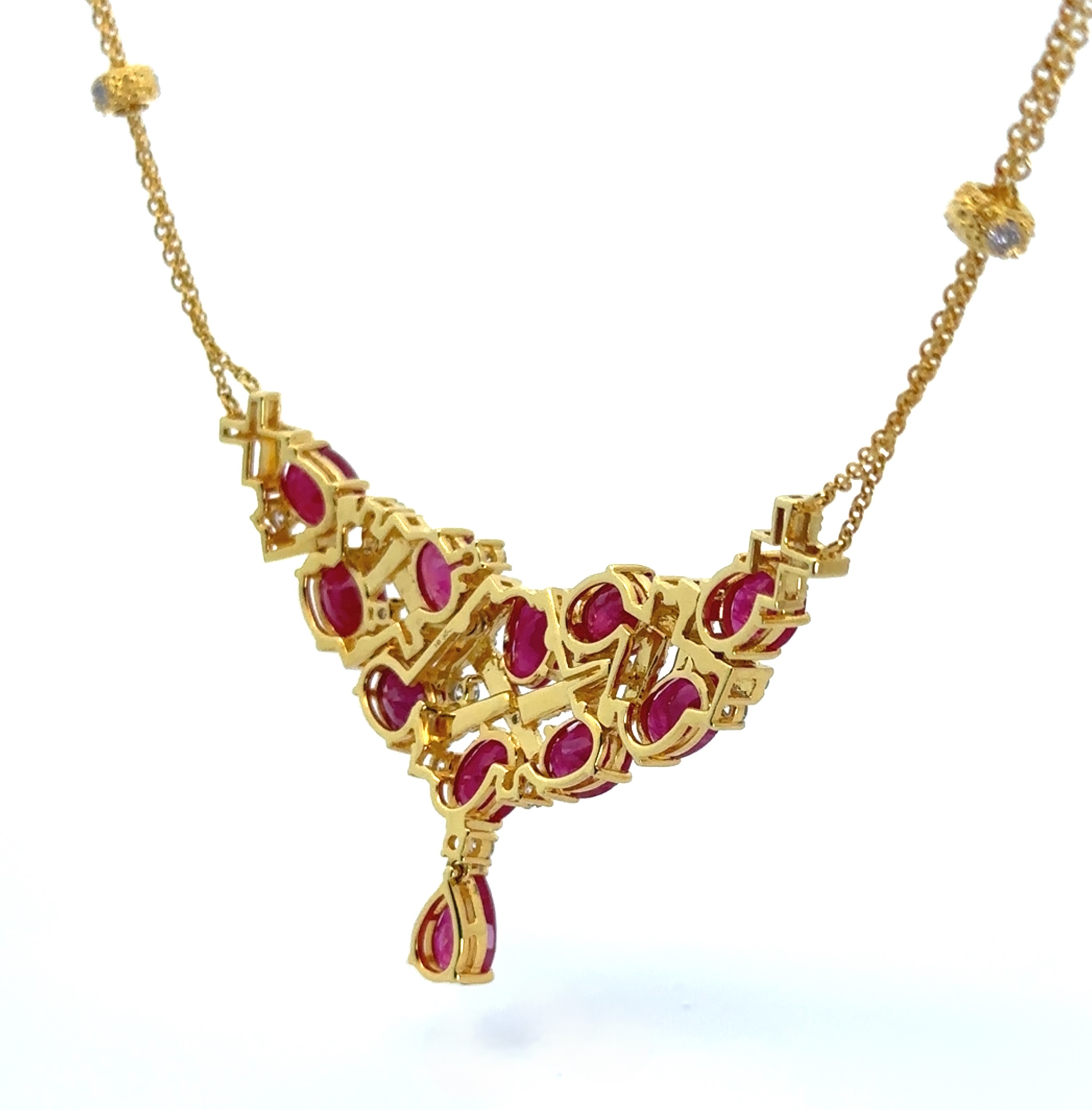 11.50 Carats Ruby Diamond Yellow Gold Necklace