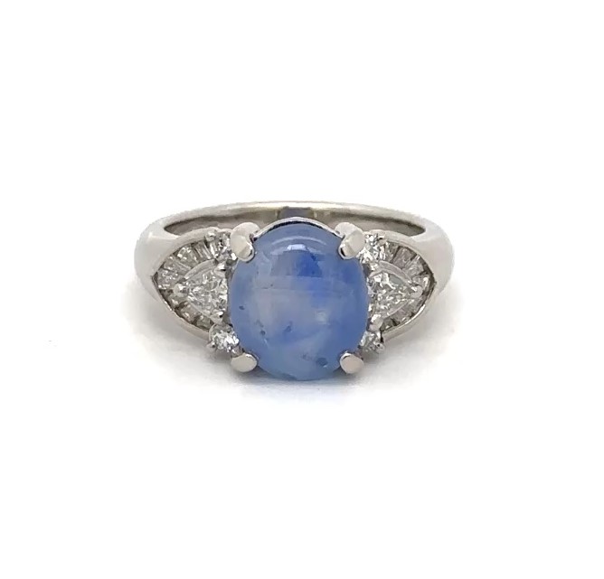 4.50 Carats Star Sapphire Platinum Ring