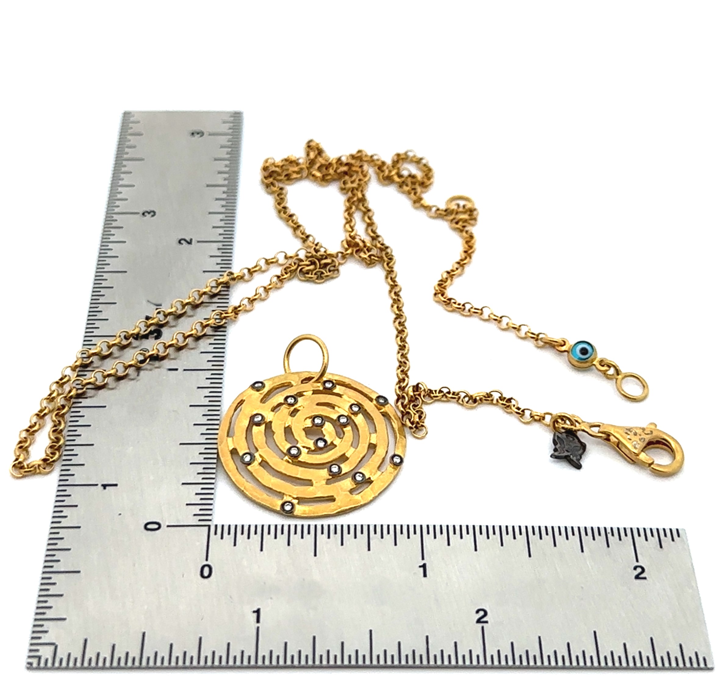 22K Yellow Gold Meander Pendant With Chain
