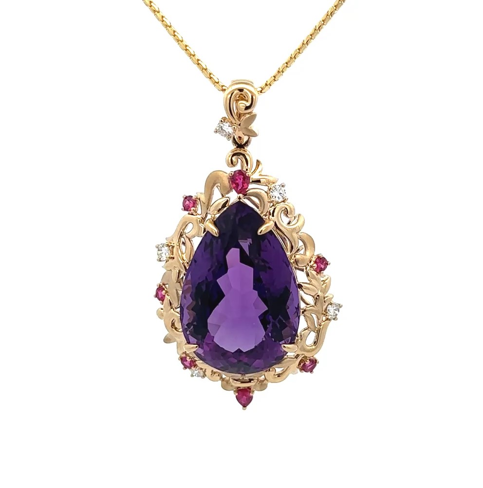 36 Carats Amethyst Yellow Gold Pendant With Chain