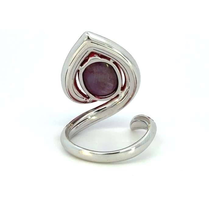 Almost 10 Carats Star Ruby White Gold Cocktail Ring