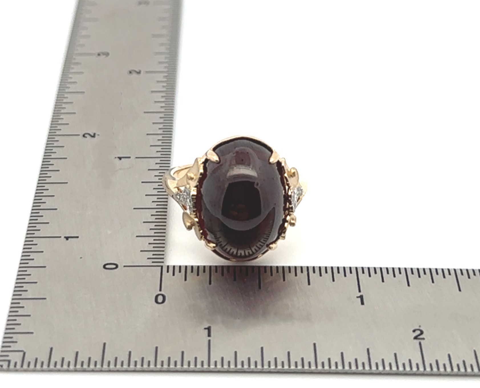 Over 10 Carats Cabochon Garnet Yellow Gold Ring