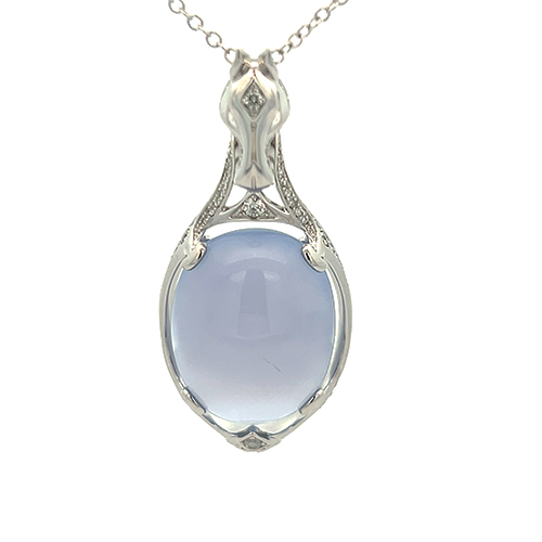 One 18 karat white gold horse head design pendant