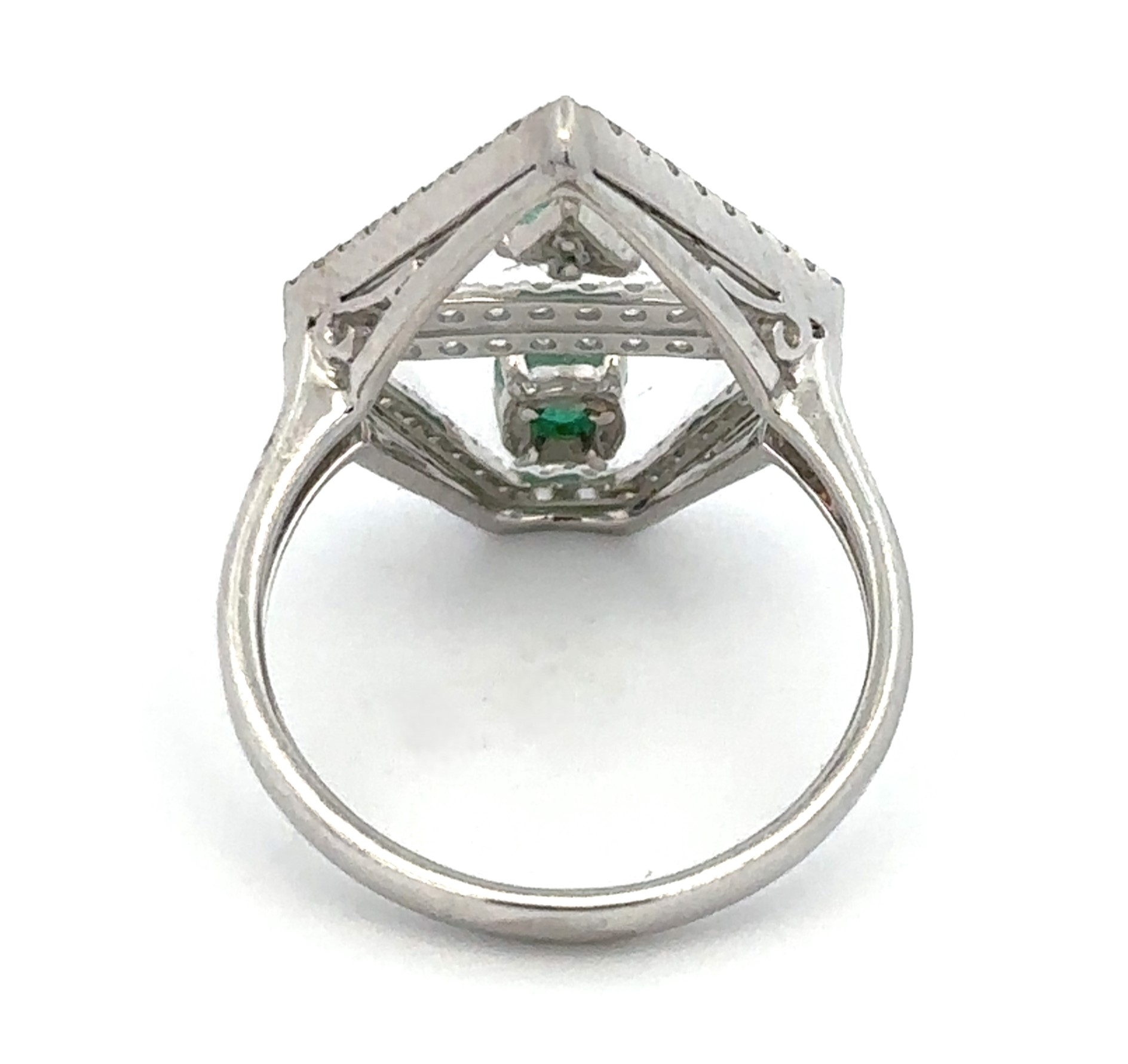 18K White Gold Emerald Diamond Ring With Glasses